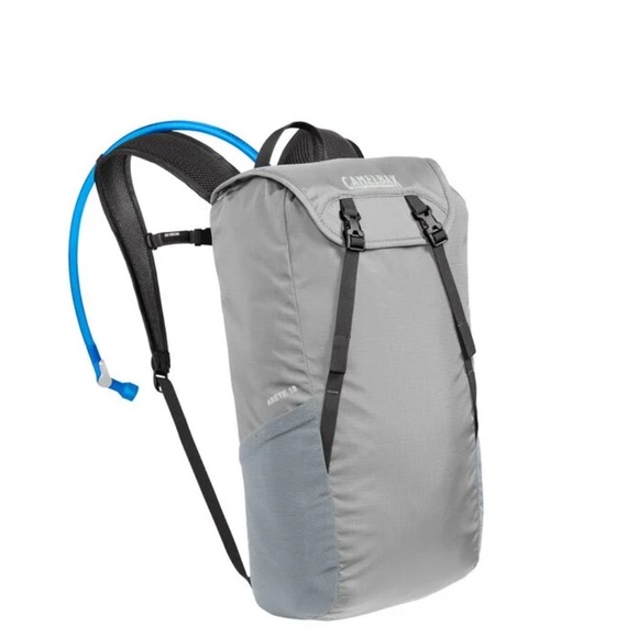 Camelback Arete 18L with 1.5L reservoir - Picture 1 of 10